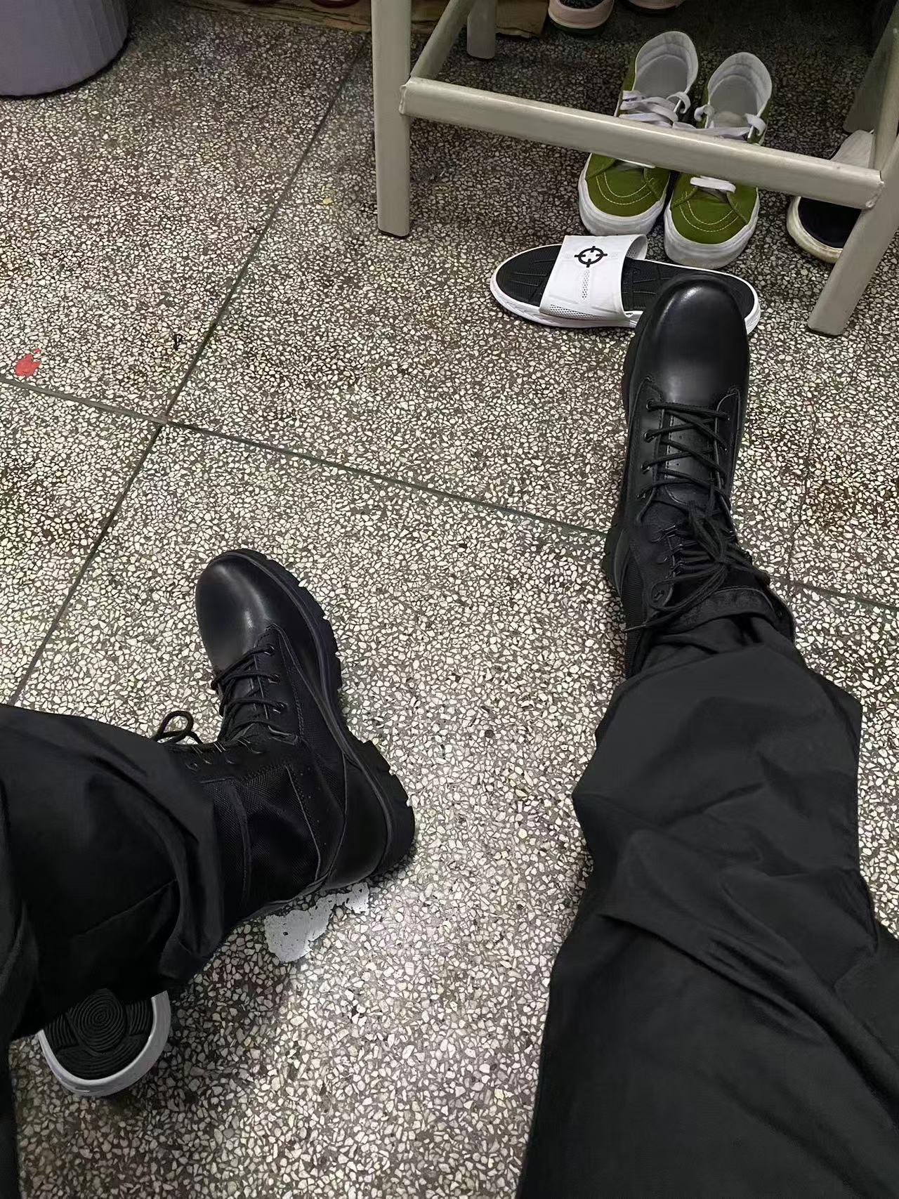 江嘉 